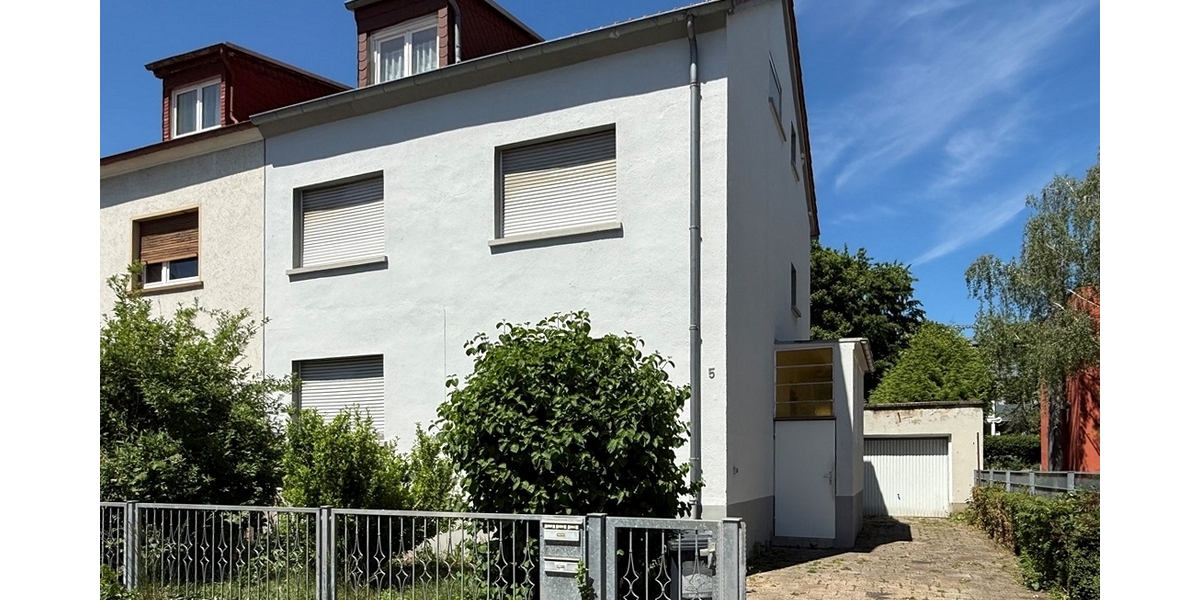 Frankfurt-Zeilsheim: Erbpacht- vermietetes DHH mit 2 Einheiten als Kapitalanlage - Doppelhaushälfte Frankfurt am Main Sindlingen | Angebot:26897691