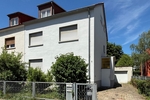 Frankfurt-Zeilsheim: Erbpacht- vermietetes DHH mit 2 Einheiten als Kapitalanlage - Doppelhaushälfte Frankfurt am Main Sindlingen | Angebot:26897691