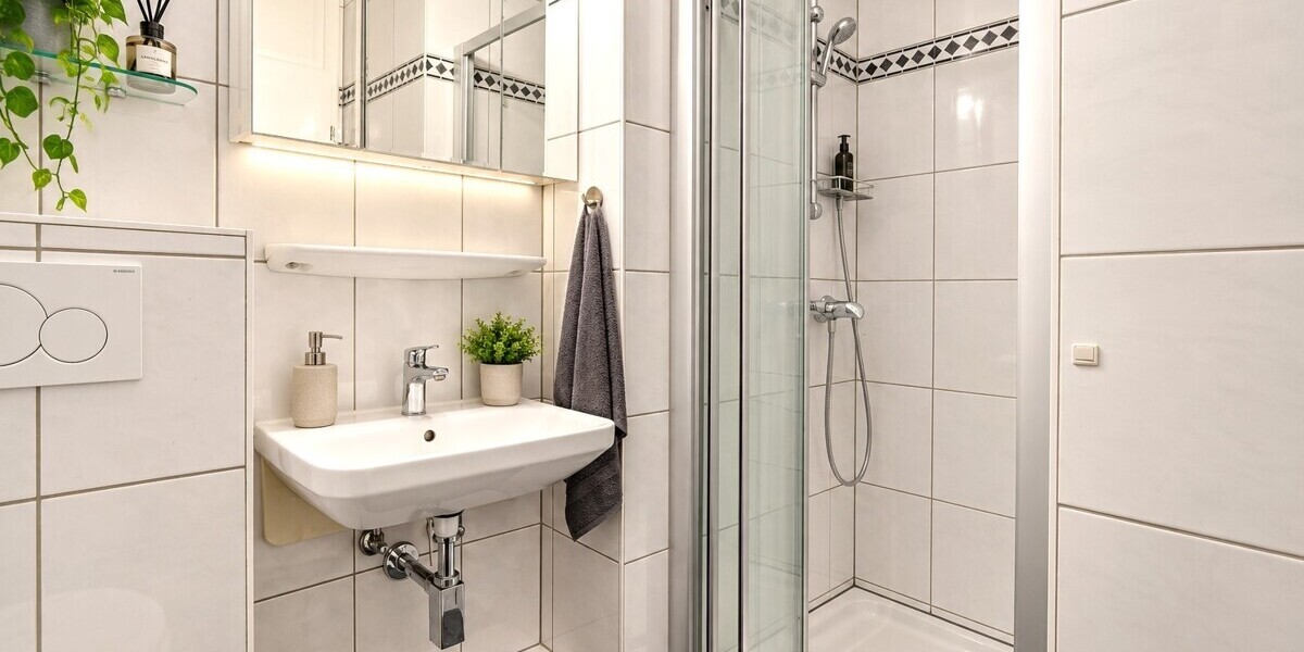 ... mit Dusche