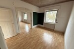 Hofheim: Individualisten aufgepasst. Altbestand mit großem Grundstück, oder zusätzlichem Bauplatz - Einfamilienhaus Hofheim | Angebot:26084064