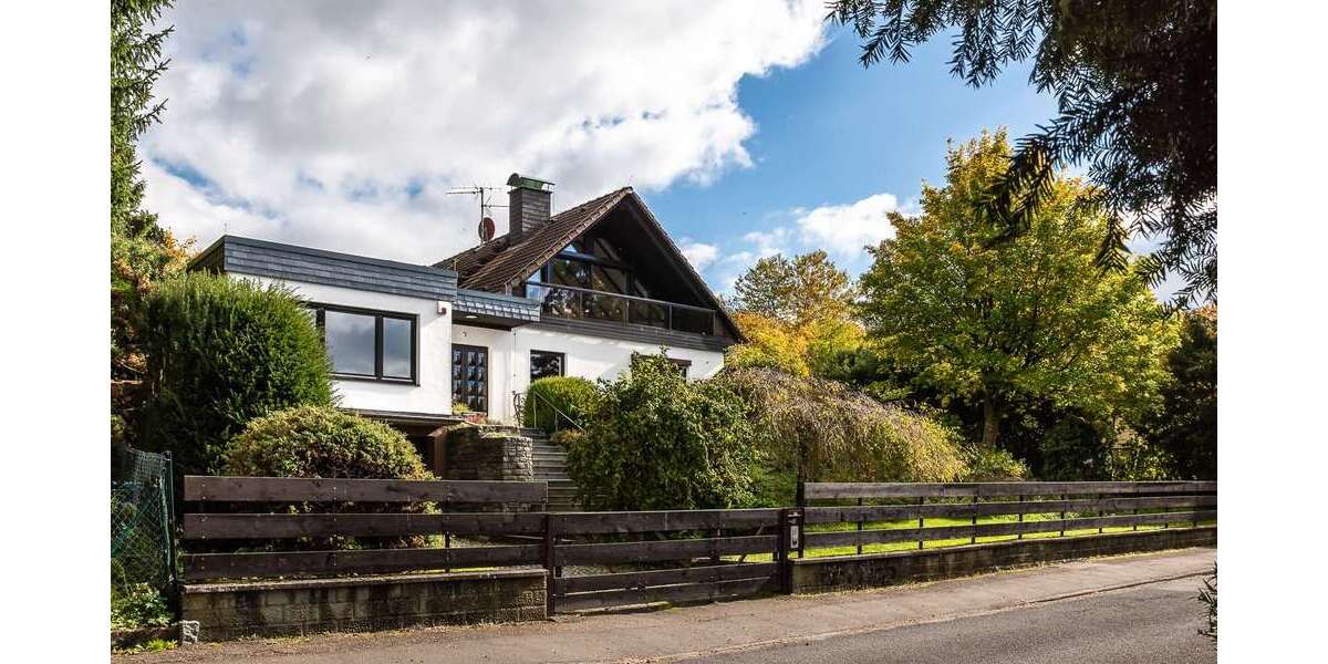 Einfamilienhaus Kelkheim- Eppenhain Eppenhain - 7 Zimmer, 220 m&sup2;, 749.000&euro; | Angebot:25148395